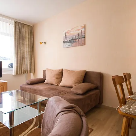 Frauenpreis-whg-205 Apartment